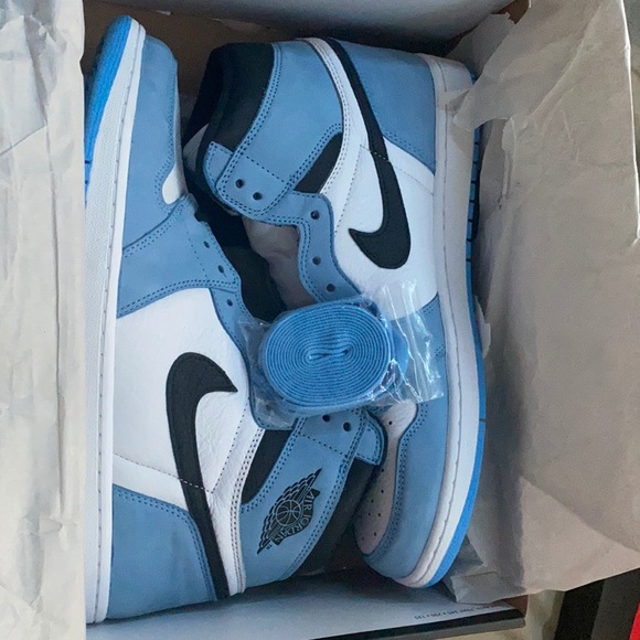 nike university blue shoes